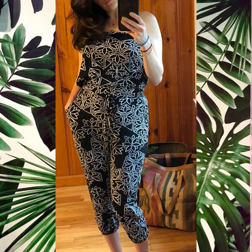 🖤Sleeveless Jumpsuit🖤